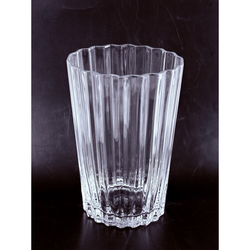 Vera Wang FTD Flowers Crystal Vase 8” Ribbed Fluted Scalloped Clear Glass Heavy